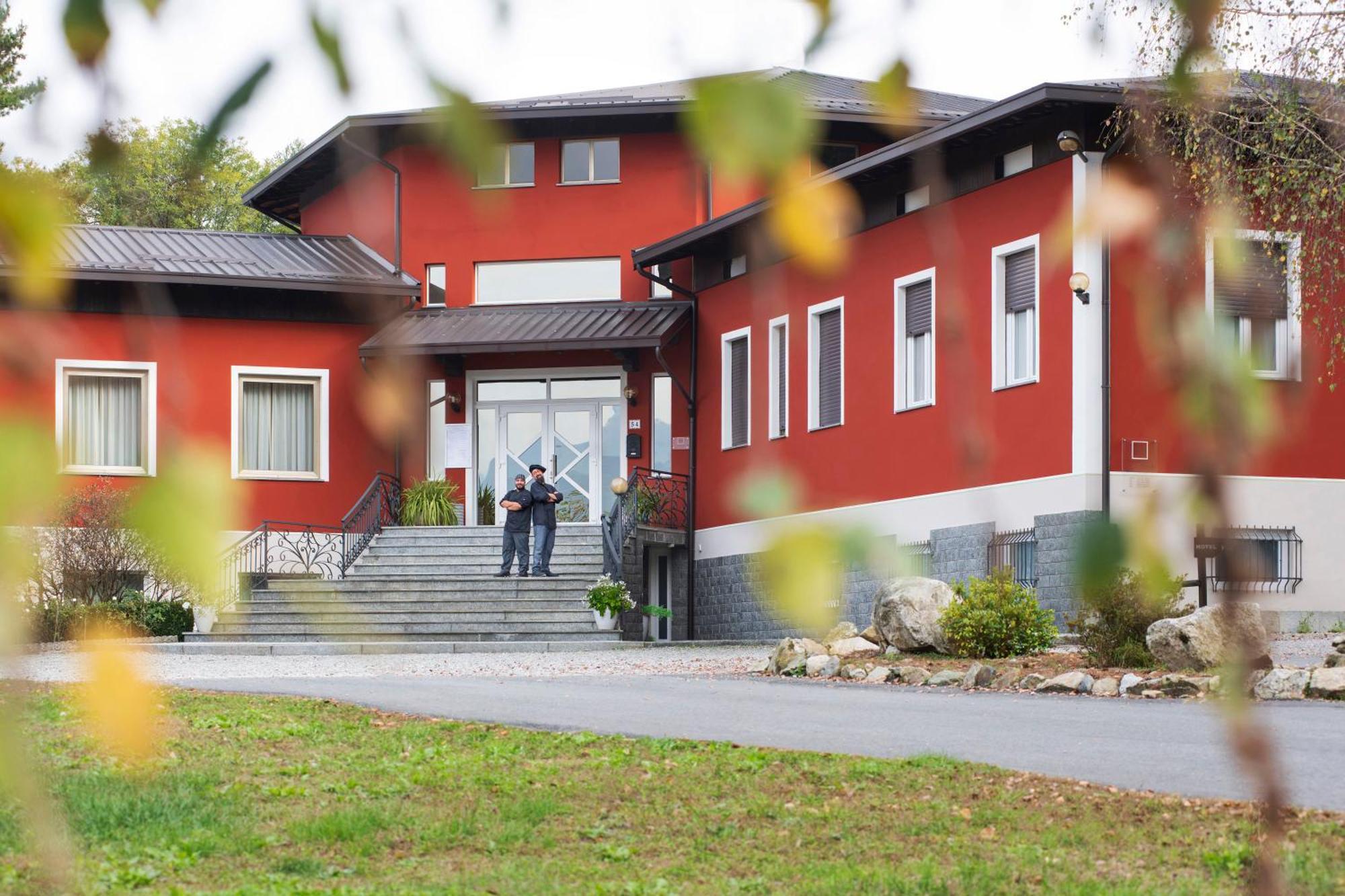 Le Betulle Hotel San Maurizio D'opaglio Buitenkant foto