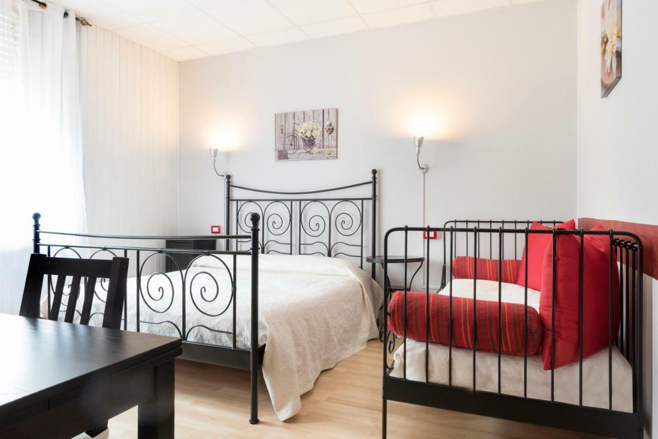 Le Betulle Hotel San Maurizio D'opaglio Buitenkant foto