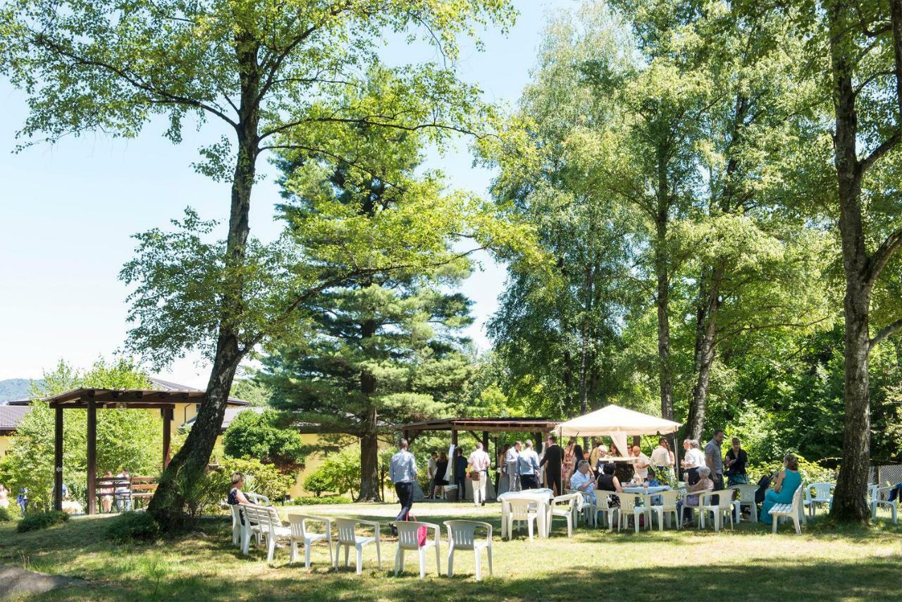 Le Betulle Hotel San Maurizio D'opaglio Buitenkant foto